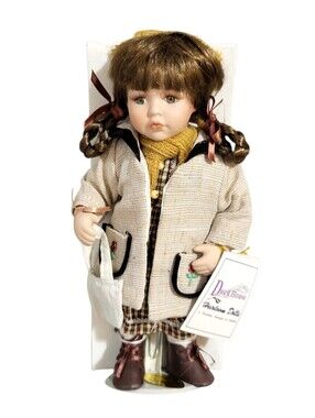 Duck House Heirloom Doll Kathleen On Stand New In Box Collectible Porcelain COA